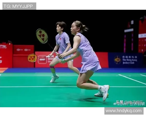 武汉羽毛球队与重庆羽毛球队赛后复盘团队协作的精彩瞬间与经验分享