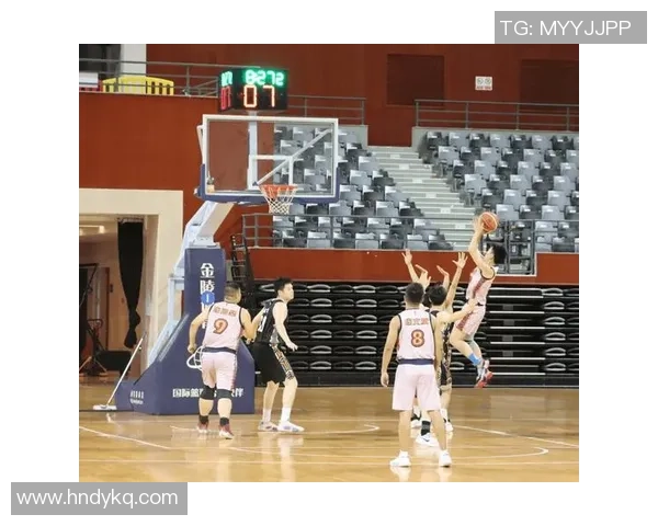 南京篮球队在篮球团队协作排行榜中荣登第九名展现出色团队精神与默契配合